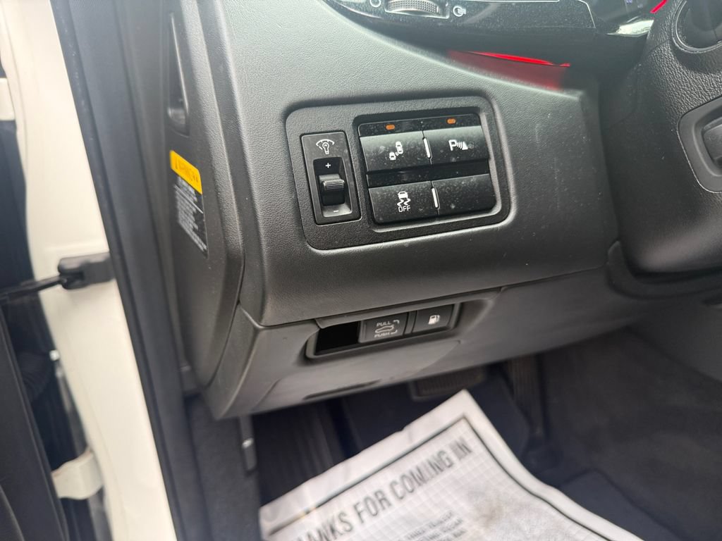 Used 2015 Kia K900 Luxury RWD image 18