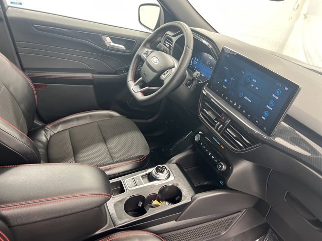 Used 2023 Ford Escape ST-Line Elite image 25