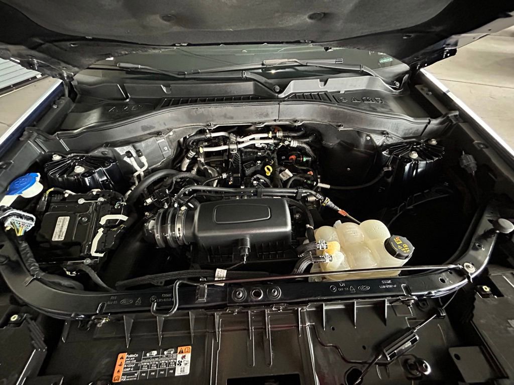 Used 2021 Ford Explorer XLT w/ Equipment Group 202A image 22