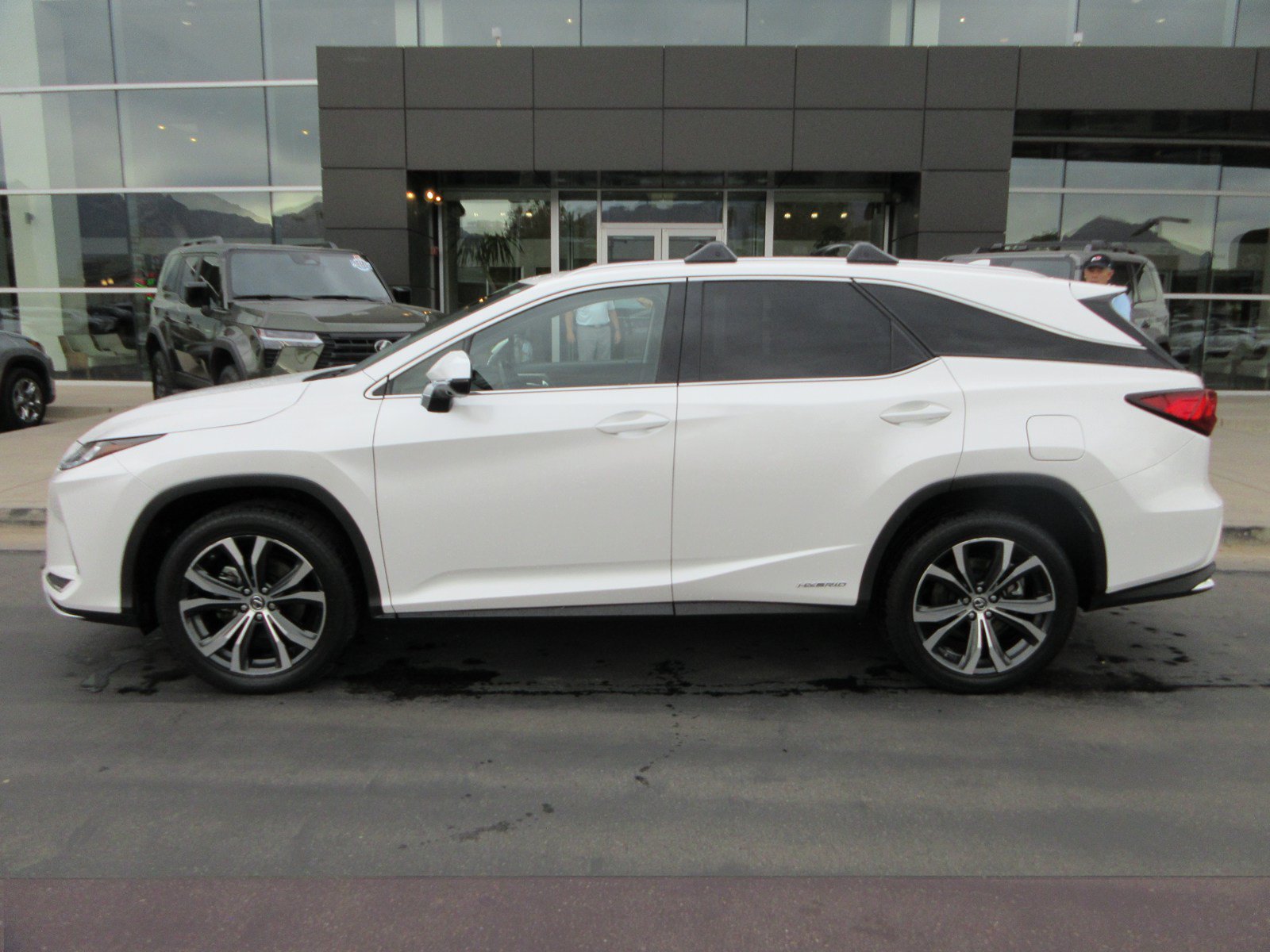 Used 2021 Lexus RX 450hL AWD w/ Premium Package image 3