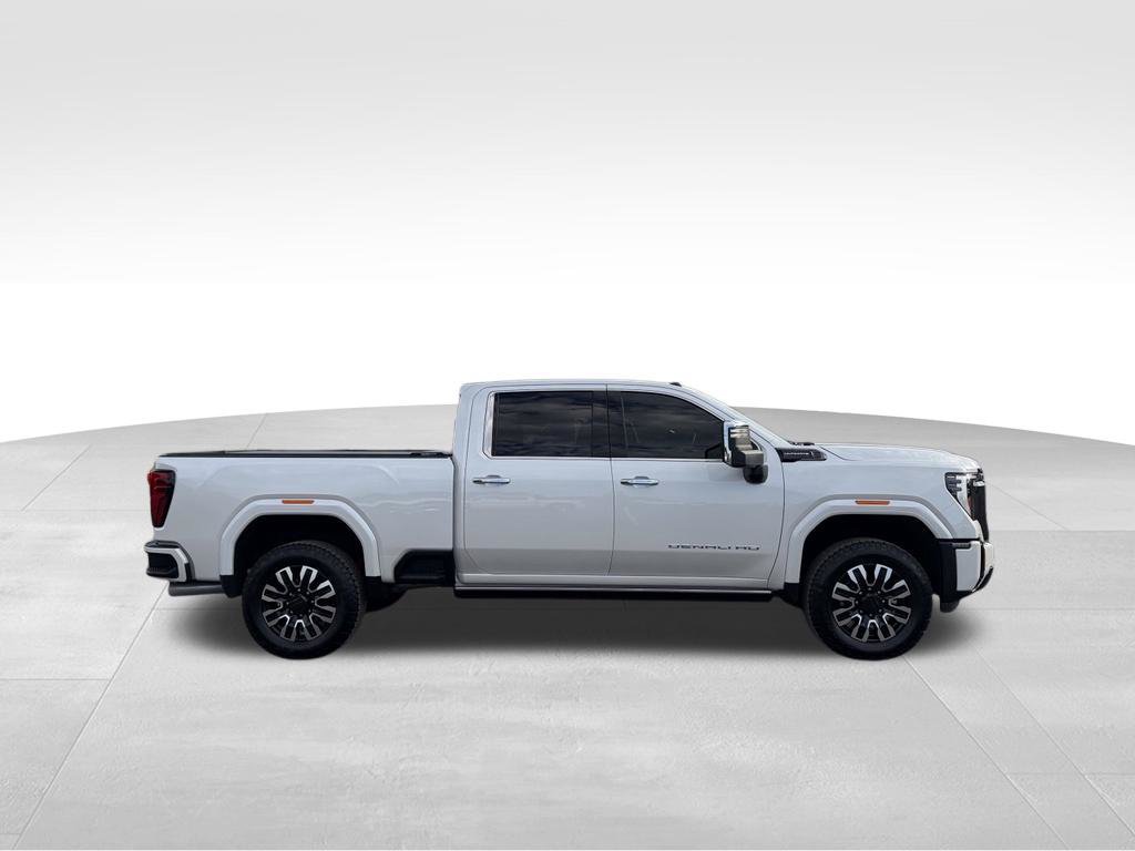 Used 2024 GMC Sierra 3500 Denali Ultimate AWD/4WD image 26