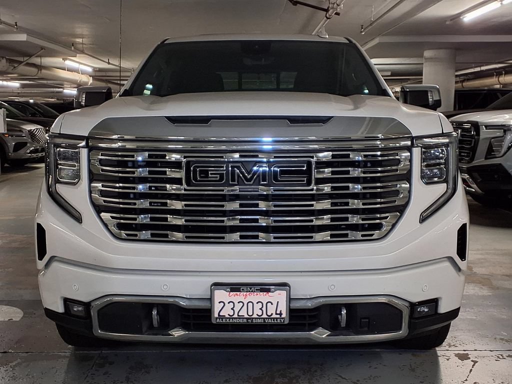 Used 2024 GMC Sierra 1500 Denali w/ Denali Reserve Package AWD/4WD image 2