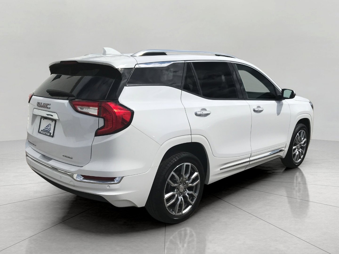 Used 2024 GMC Terrain Denali image 24