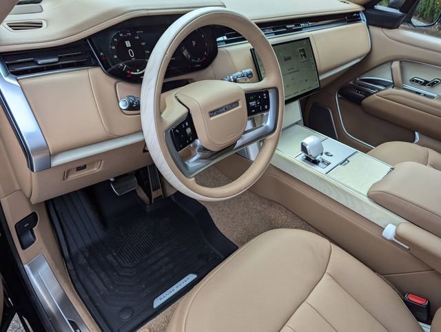 New 2025 Land Rover Range Rover SV image 7