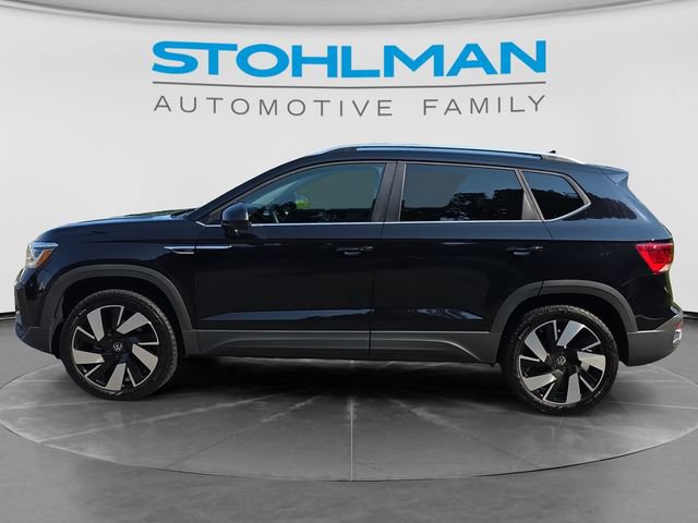 Certified 2024 Volkswagen Taos SEL AWD/4WD image 8