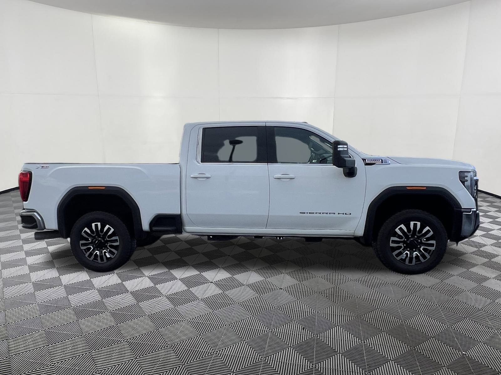 Used 2024 GMC Sierra 3500 SLE w/ SLE Convenience Package AWD/4WD image 7