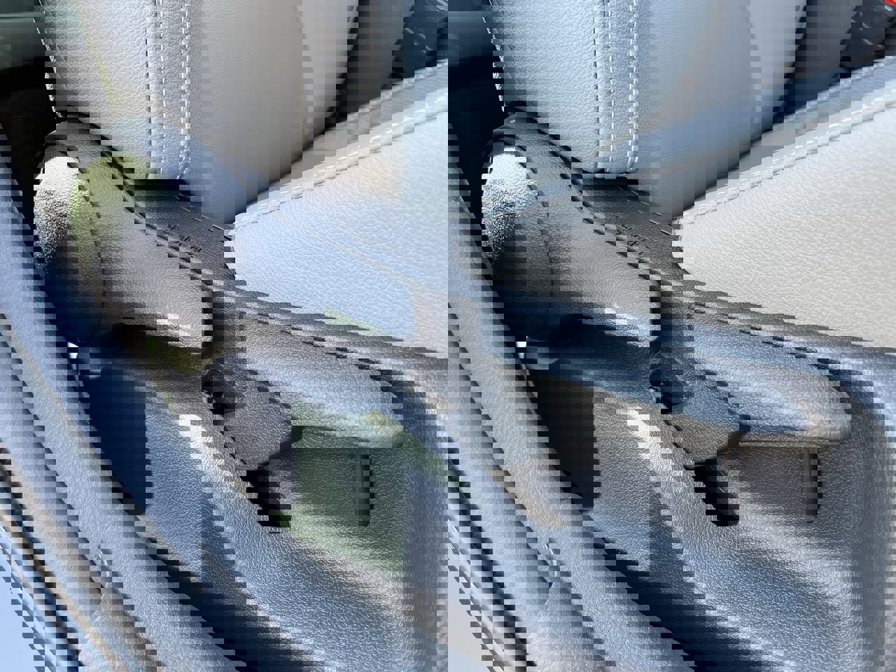 Used 2026 Toyota Camry SE w/ Convenience Package image 25