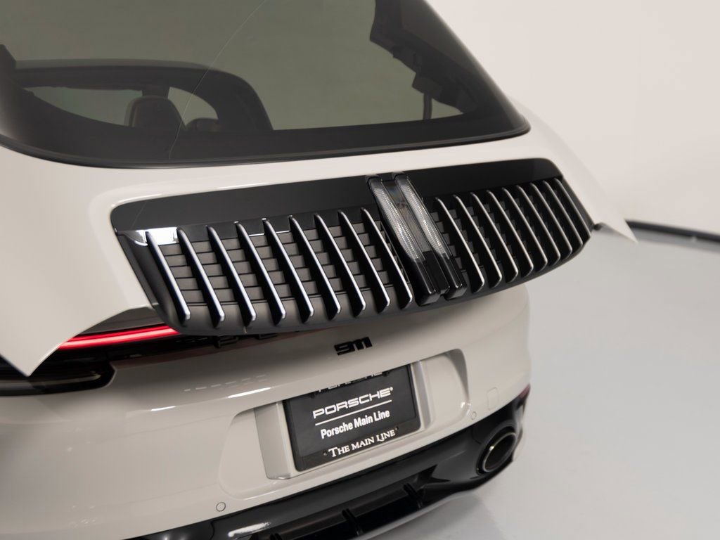 Certified 2022 Porsche 911 Targa 4S image 49