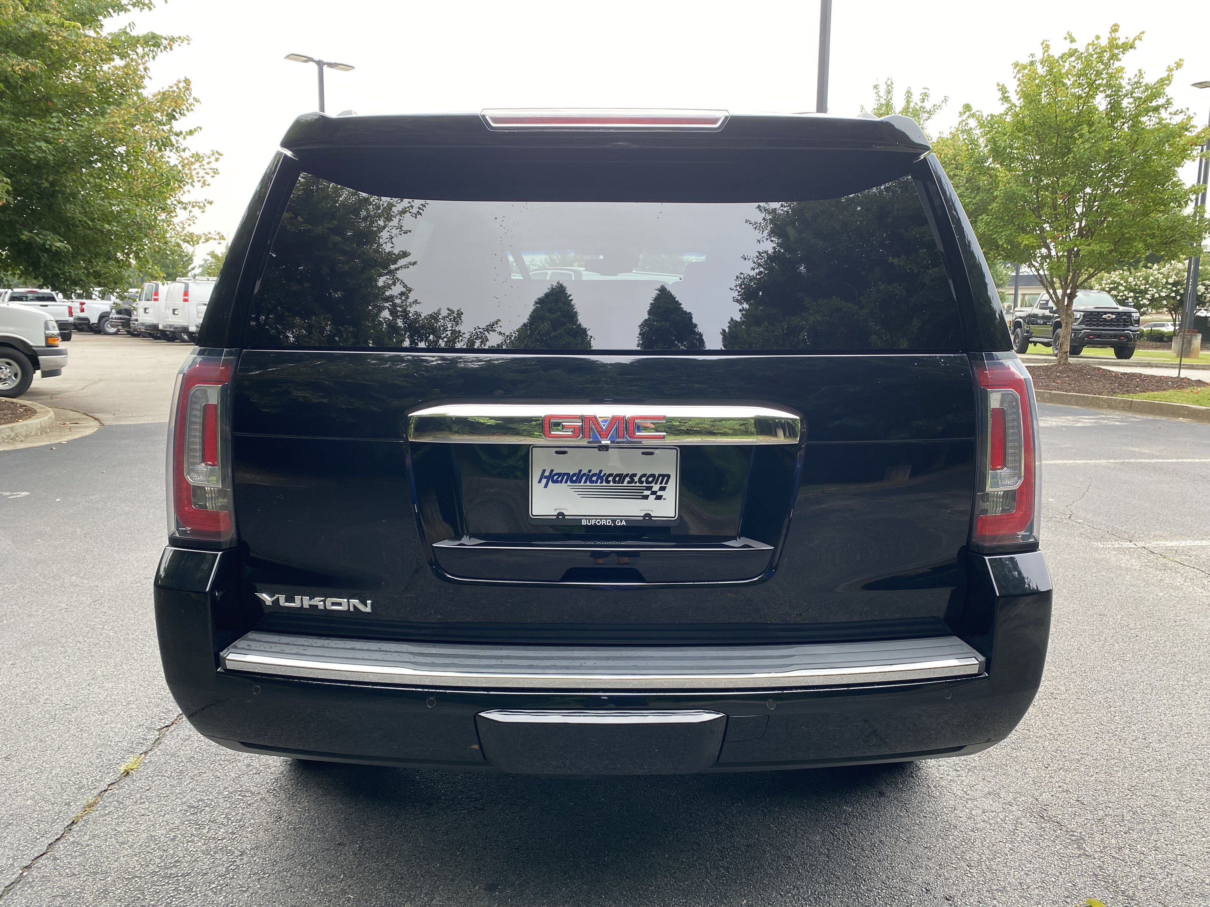Used 2018 GMC Yukon Denali w/ Denali Ultimate Package AWD/4WD image 8