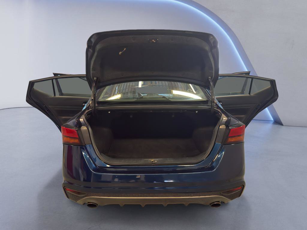 Used 2021 Nissan Altima 2.0 SR FWD image 13