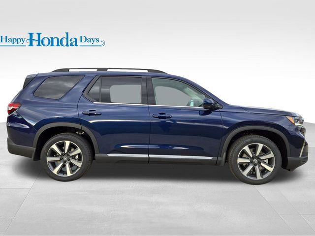 New 2025 Honda Pilot Touring image 11