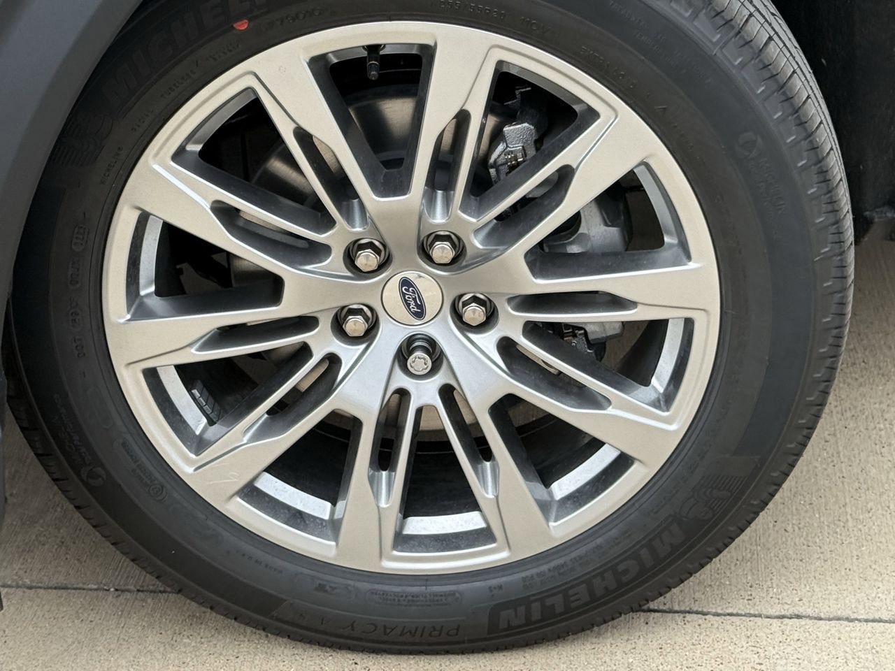 New 2026 Ford Explorer Platinum image 38