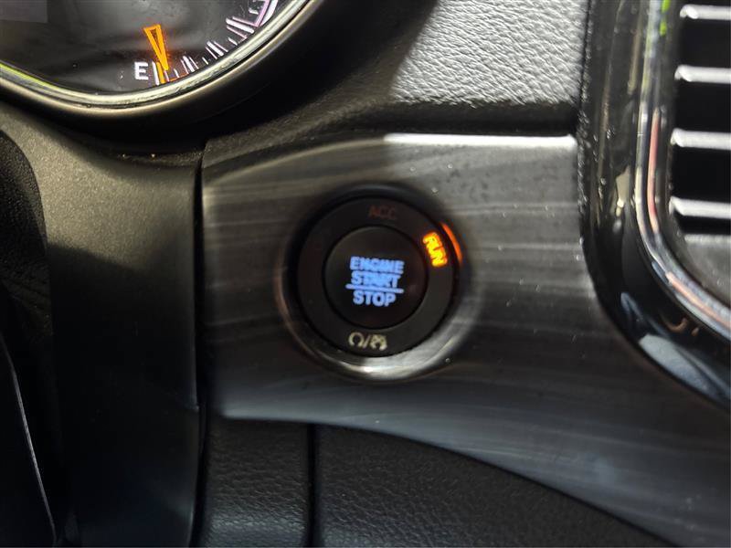 Used 2021 Jeep Grand Cherokee Laredo X AWD/4WD image 34