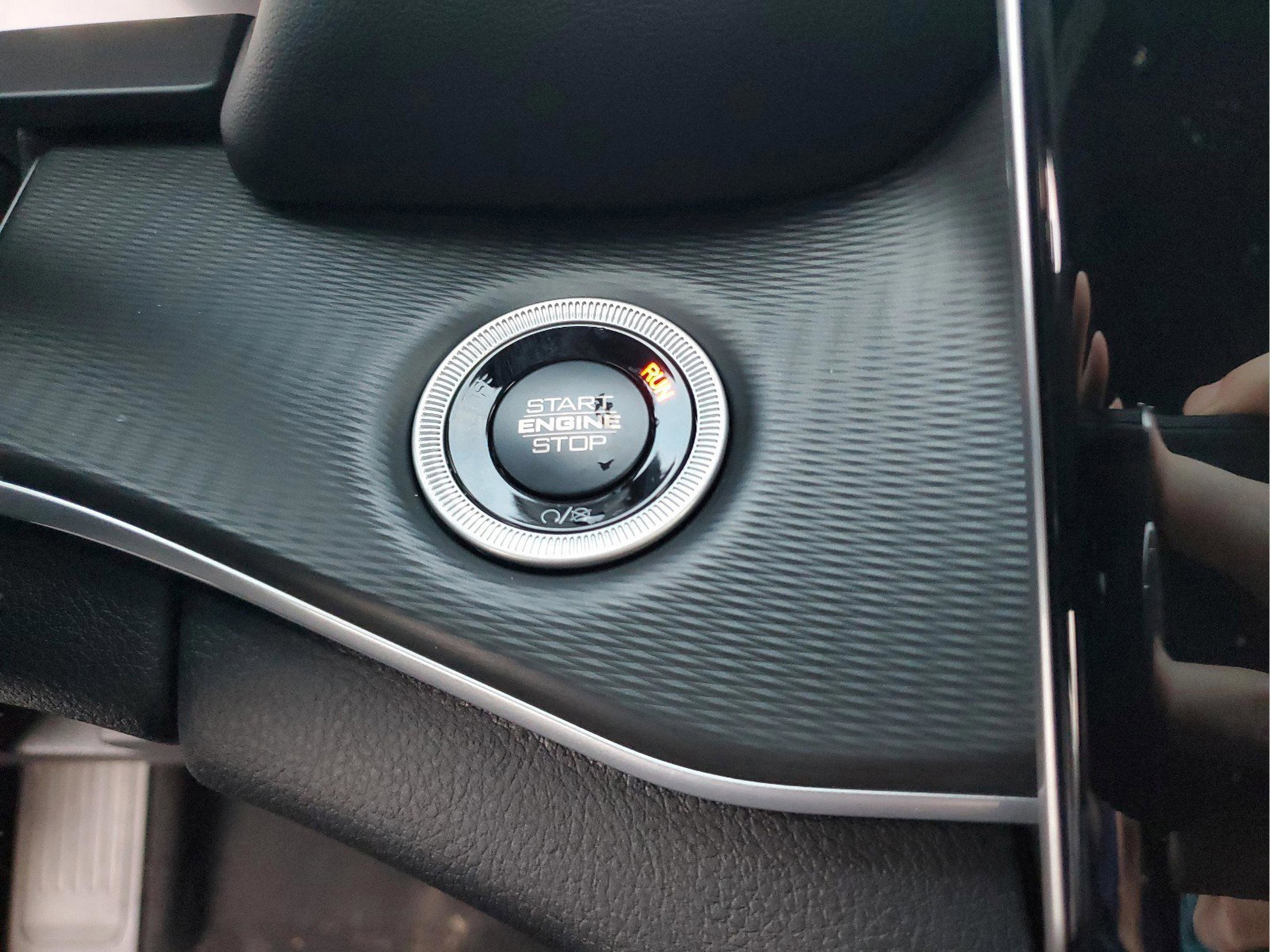 New 2025 Jeep Grand Cherokee Laredo w/ Luxury Tech Group I image 20