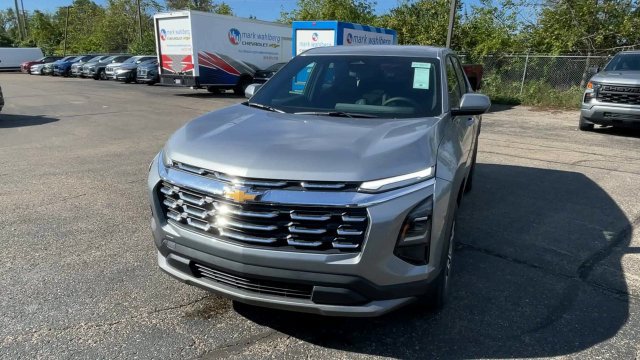 New 2027 Chevrolet Equinox LT w/ Convenience Package II AWD/4WD image 5
