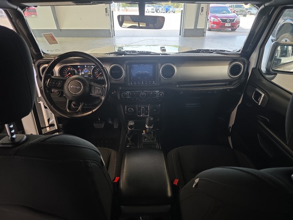 Used 2021 Jeep Wrangler Unlimited Sport AWD/4WD image 9