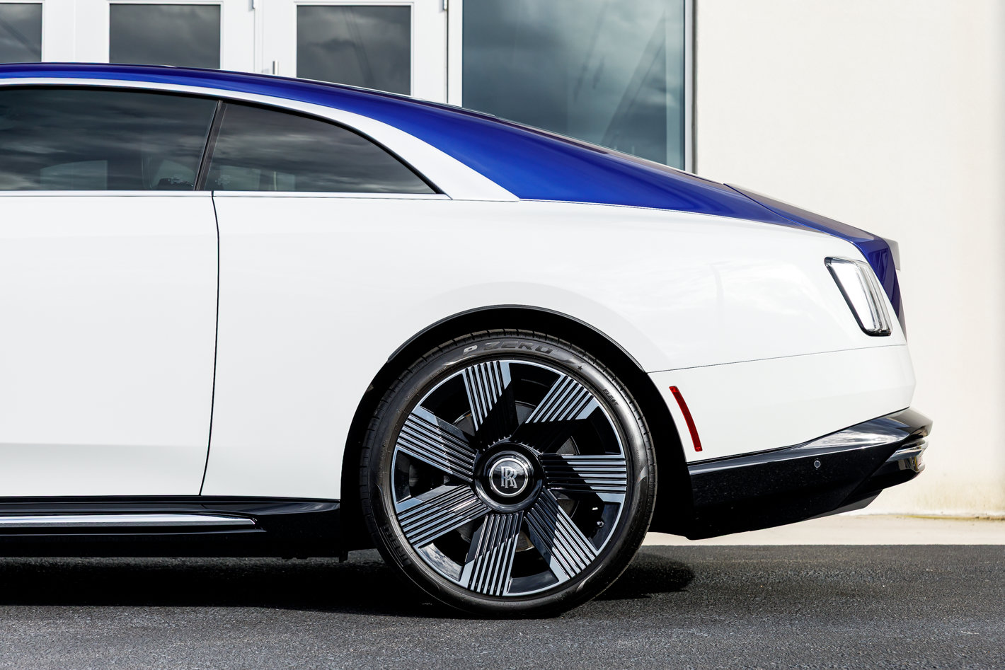Used 2024 Rolls-Royce Spectre w/ Spectre Launch Package AWD/4WD image 12