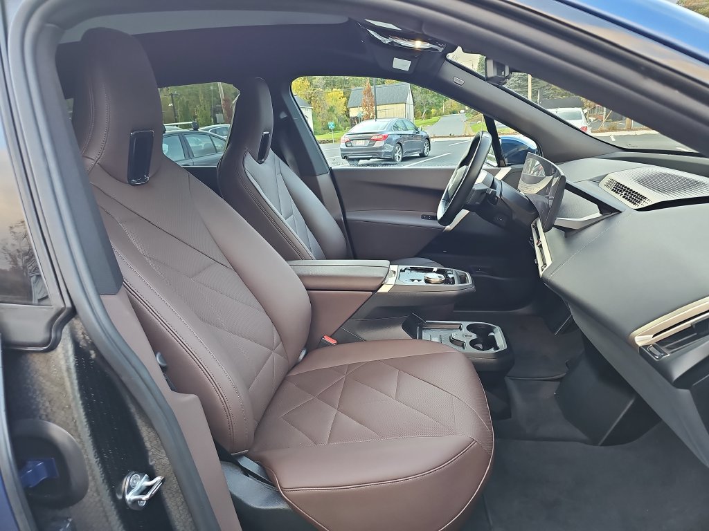 Certified 2024 BMW iX xDrive50 w/ Convenience Package AWD/4WD image 11