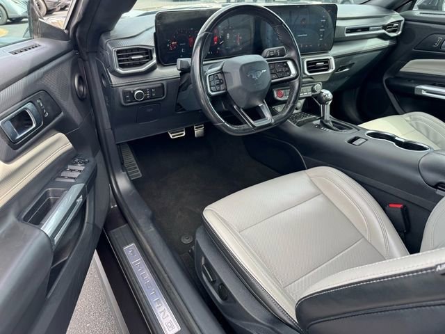 Used 2024 Ford Mustang Premium image 9