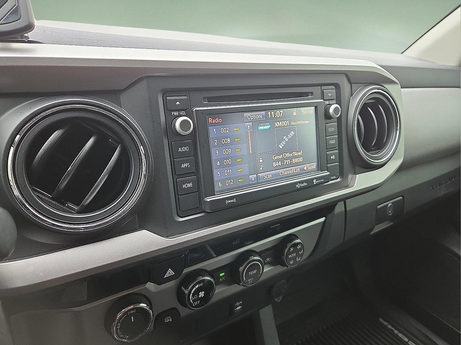 Used 2017 Toyota Tacoma 4x4 Double Cab image 16