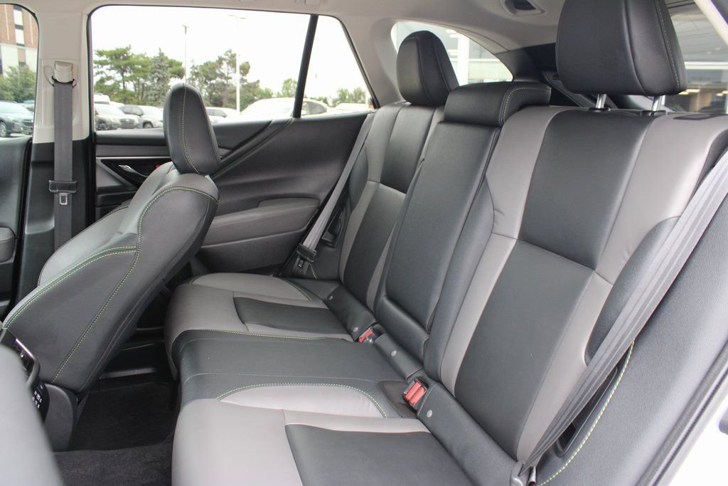 Certified 2024 Subaru Outback Onyx Edition XT image 28