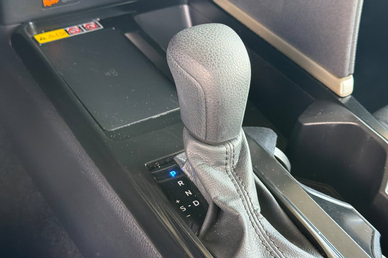 Used 2025 Toyota Camry LE FWD image 22