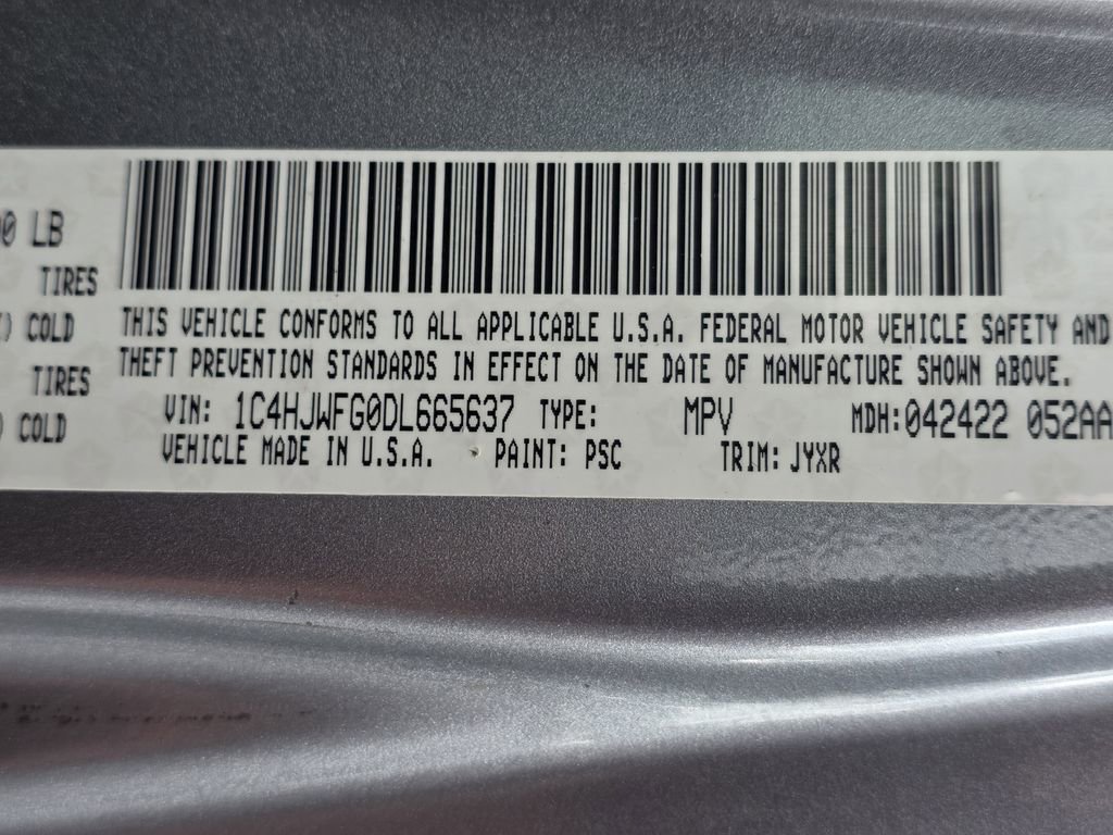 Used 2013 Jeep Wrangler Unlimited Rubicon image 36