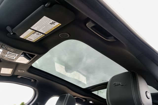Used 2026 Jaguar F-PACE R-Dynamic S AWD/4WD image 4