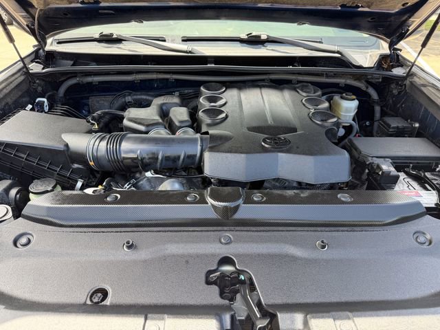 Used 2021 Toyota 4Runner SR5 RWD image 29