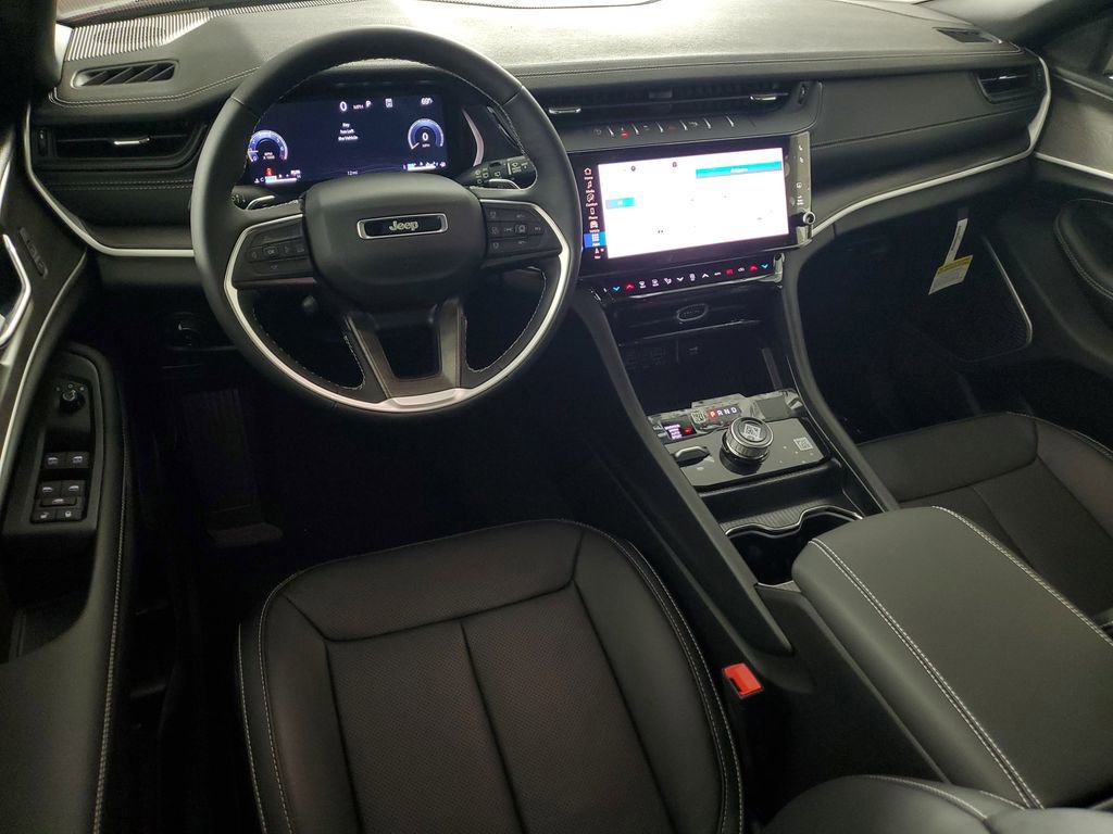 New 2026 Jeep Grand Cherokee L Limited AWD/4WD image 17