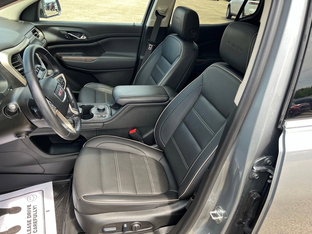 Used 2023 GMC Acadia Denali w/ Denali Ultimate Package AWD/4WD image 34