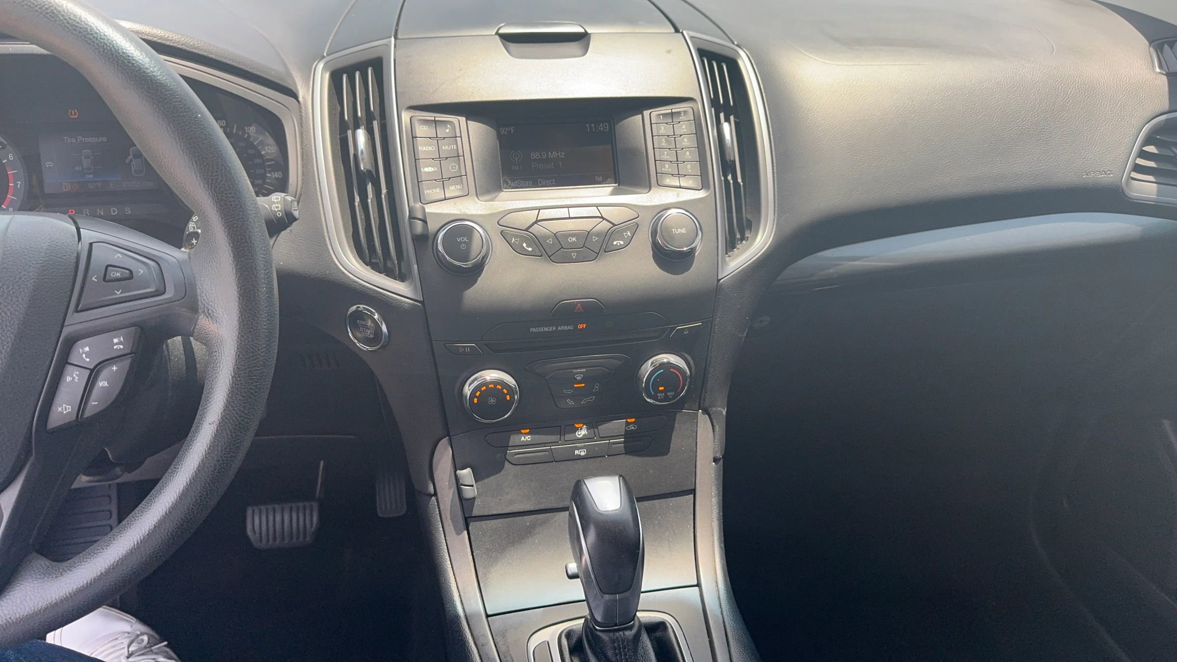 Used 2018 Ford Edge SE FWD image 12