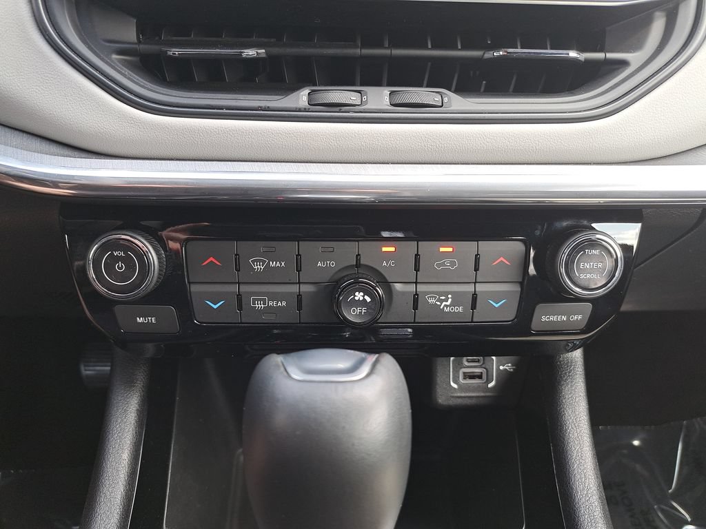 Certified 2023 Jeep Compass Limited AWD/4WD image 21