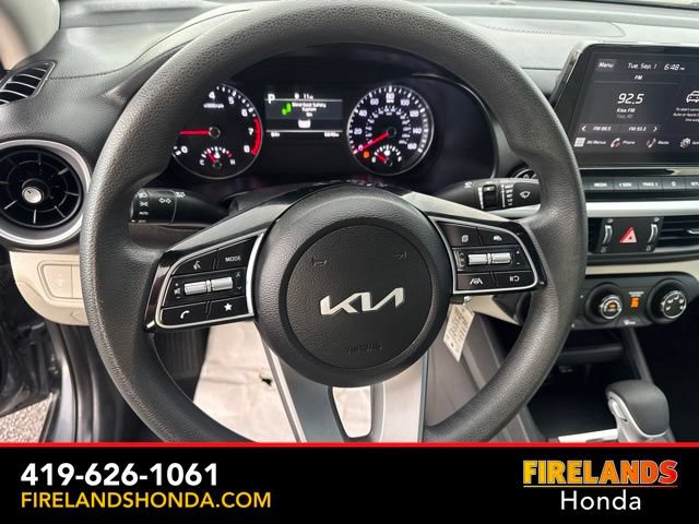 Used 2023 Kia Forte LXS w/ LXS Technology Package FWD image 18