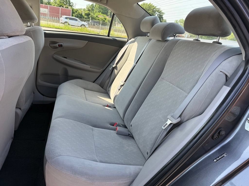 Used 2009 Toyota Corolla FWD image 18
