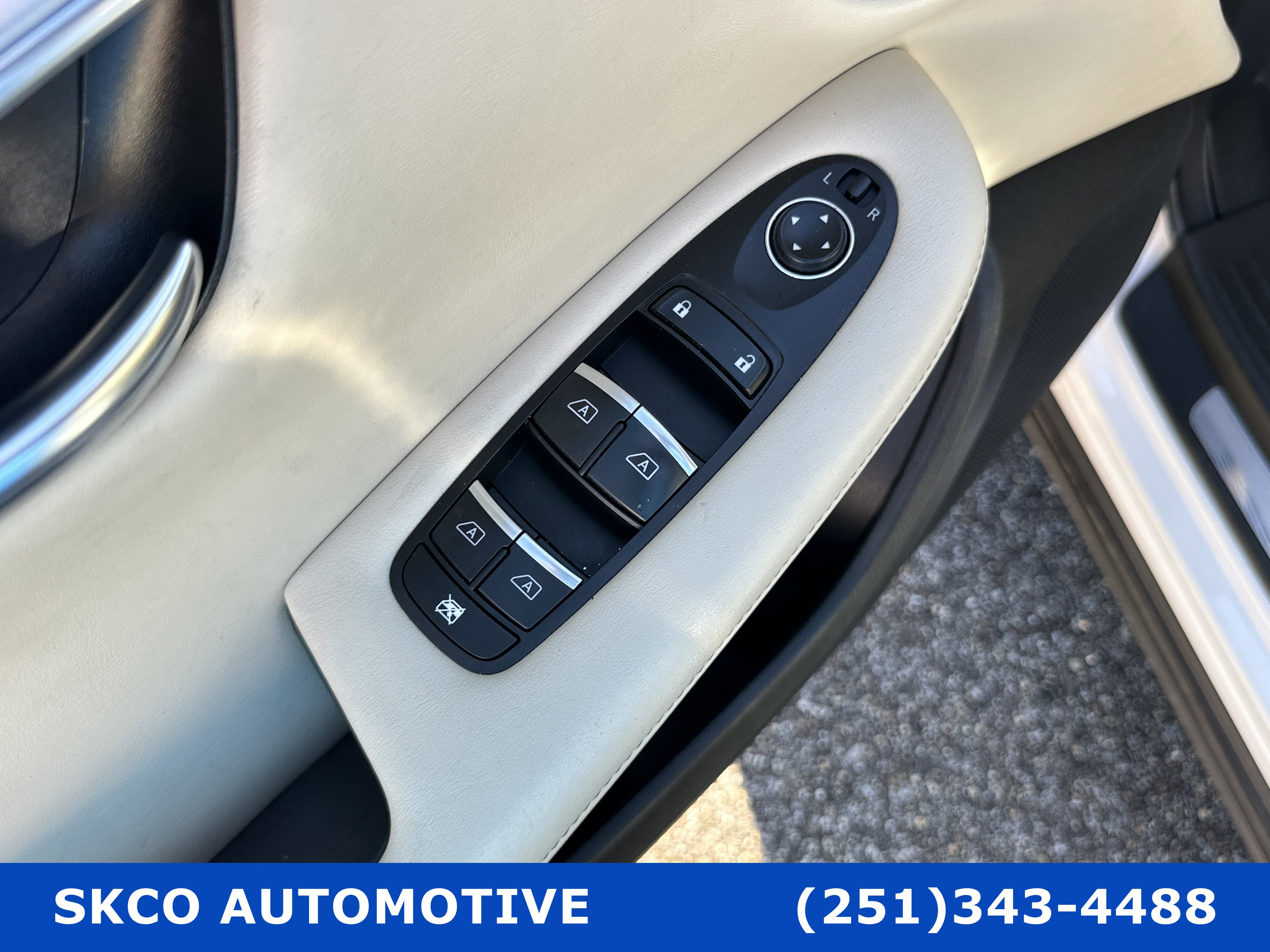 Used 2019 INFINITI QX50 Luxe w/ Navigation Package image 22