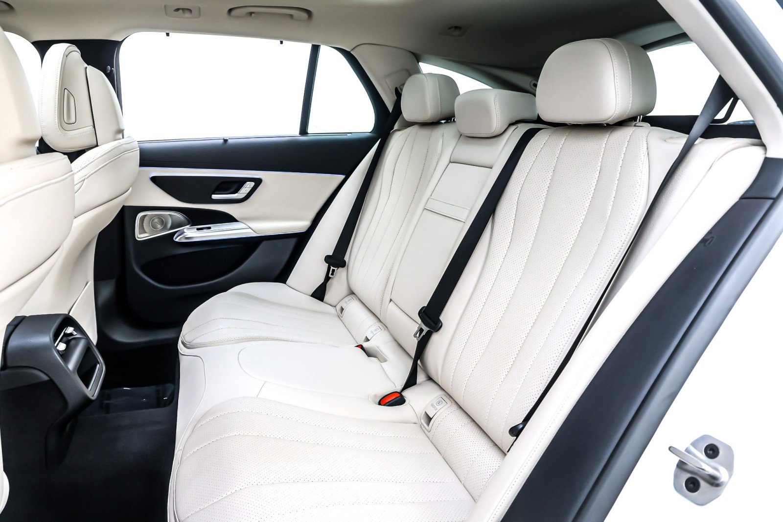 Certified 2025 Mercedes-Benz E 450 4MATIC All-Terrain Wagon image 10