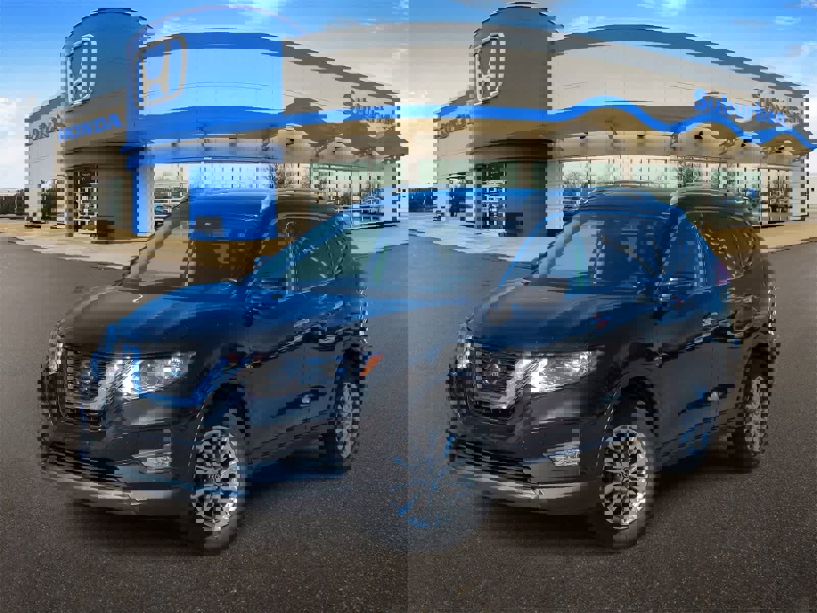 Used 2018 Nissan Rogue SV w/ Sun & Sound Touring Package