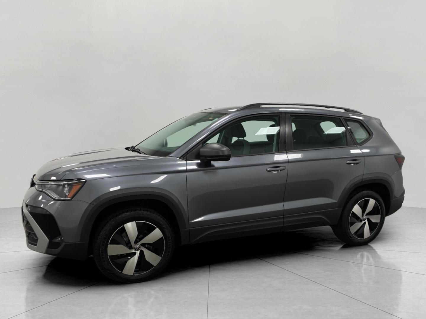 Used 2025 Volkswagen Taos S AWD/4WD image 8