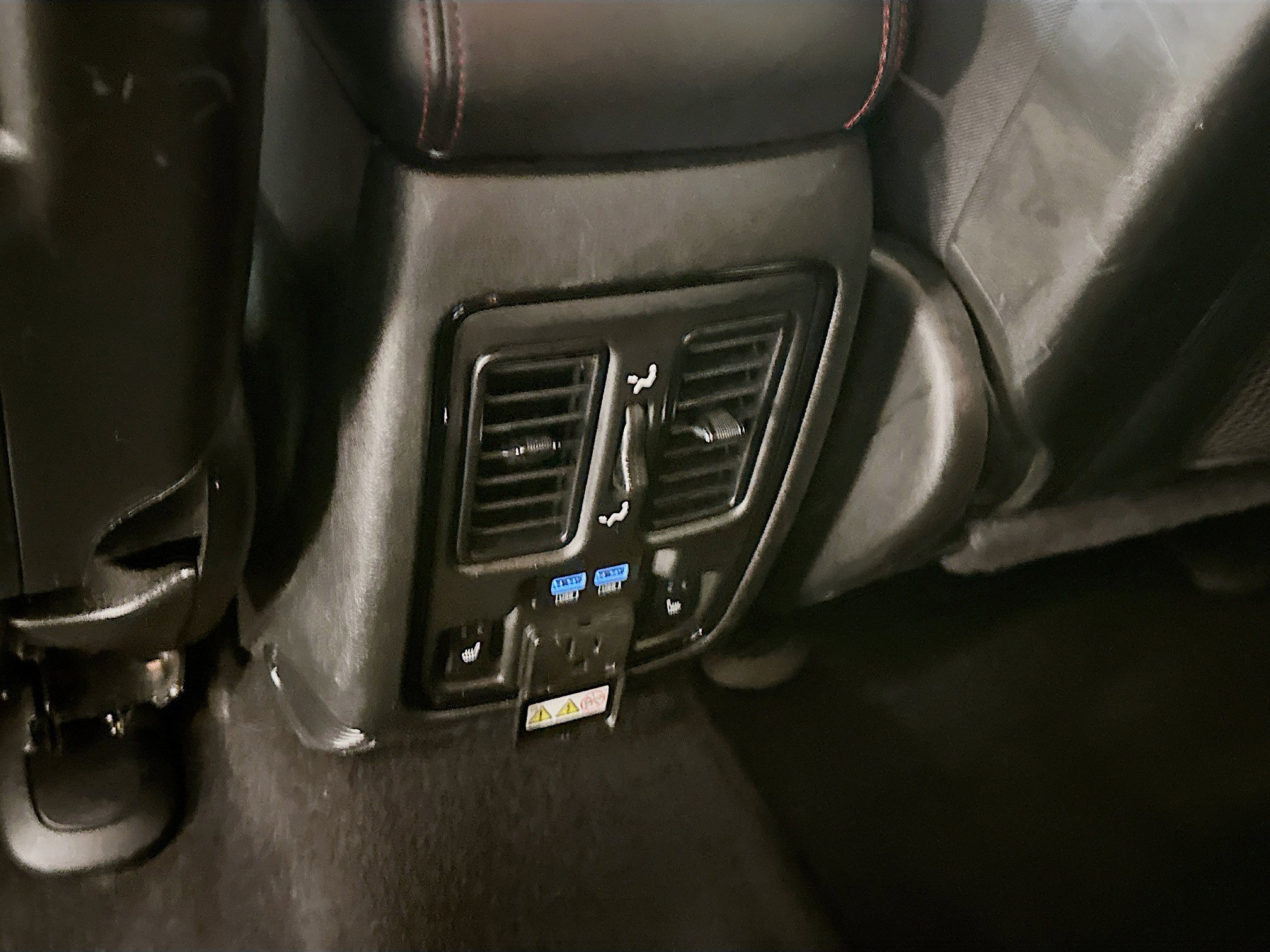 Used 2024 Dodge Durango GT image 29