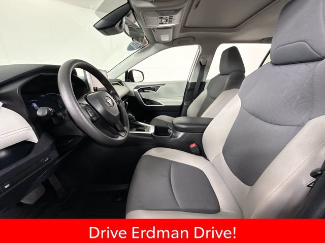 Certified 2025 Toyota RAV4 XLE w/ Convenience Package FWD image 6