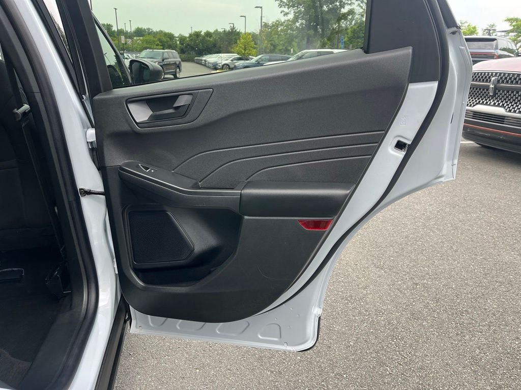 Certified 2025 Ford Escape Active w/ Cold Weather Package FWD image 21