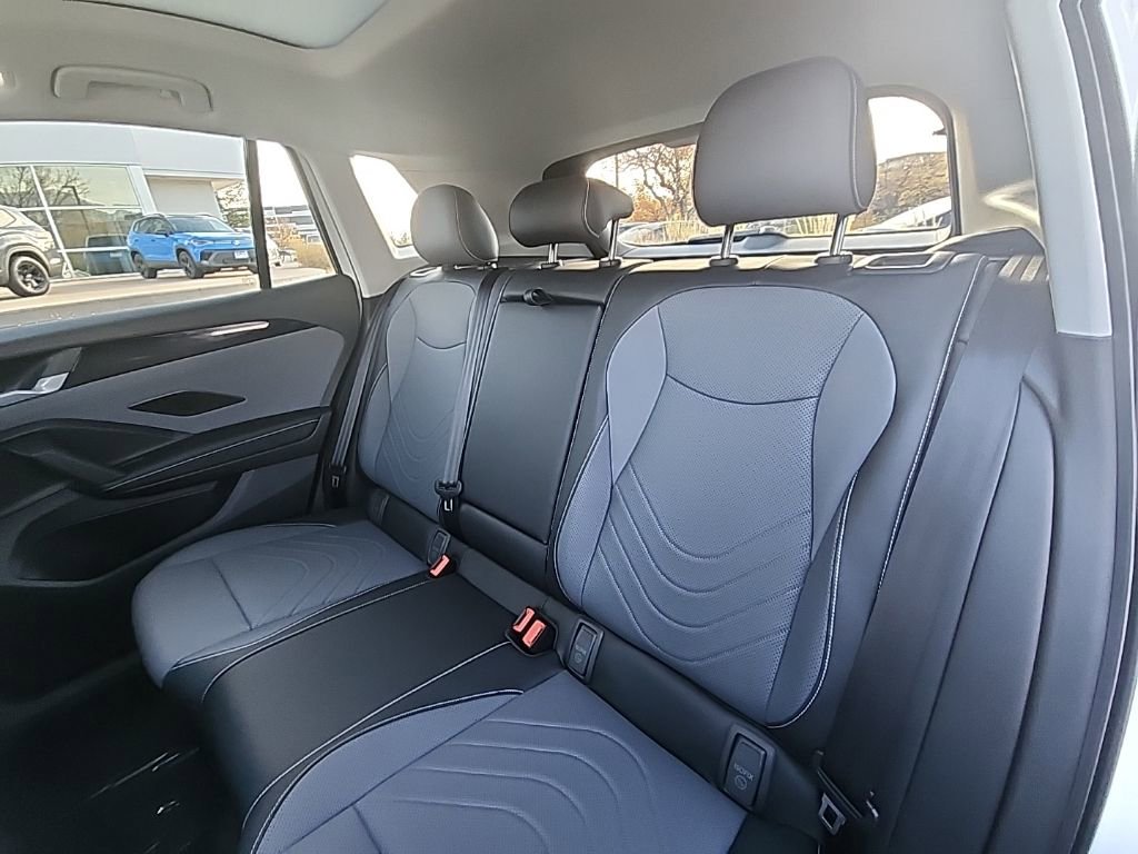 New 2026 Volkswagen Tiguan SE image 22