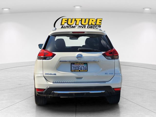 Used 2017 Nissan Rogue SL w/ SL Premium Package AWD/4WD image 8