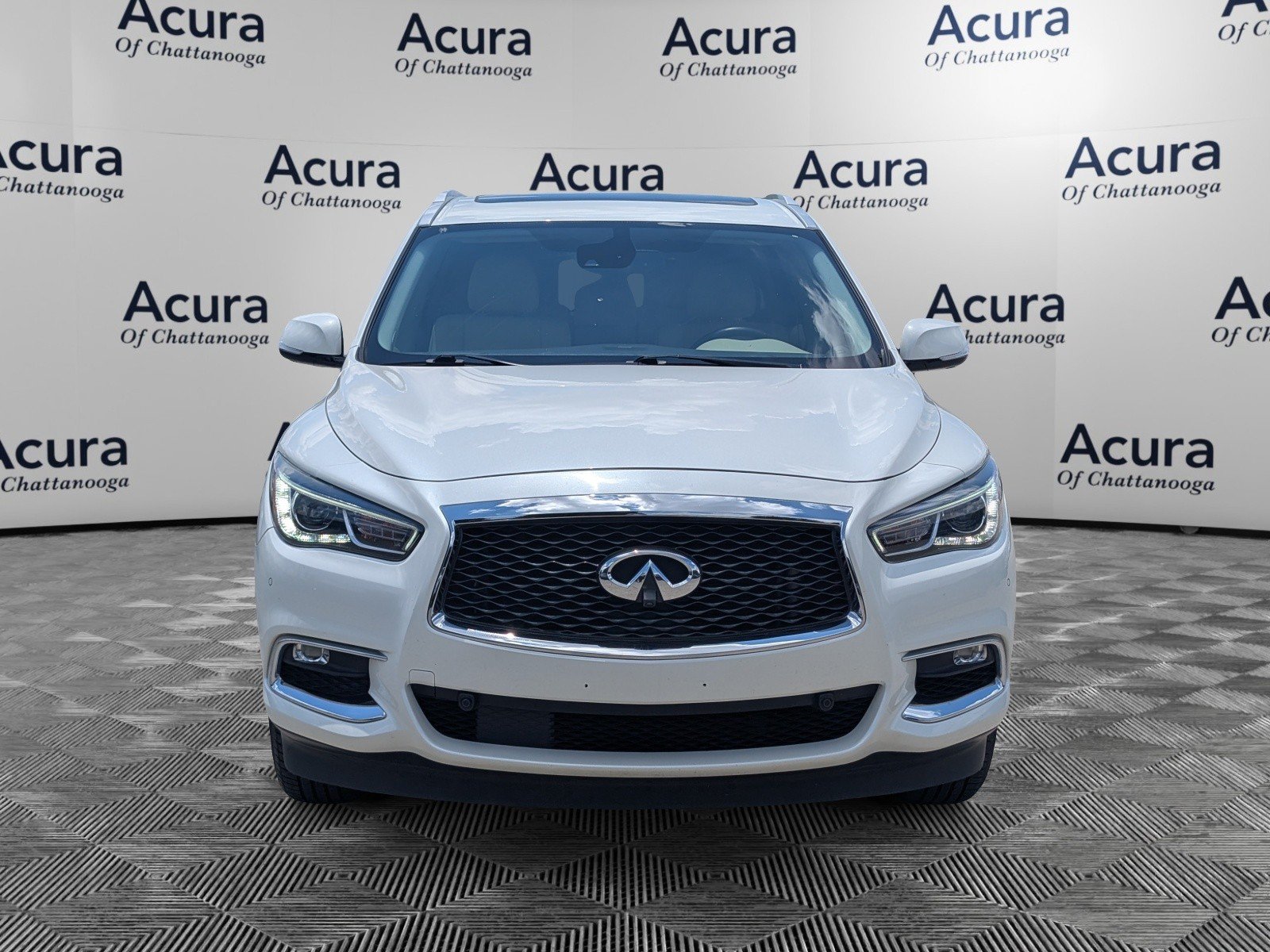 Used 2020 INFINITI QX60 Luxe w/ Essential Package AWD/4WD image 3