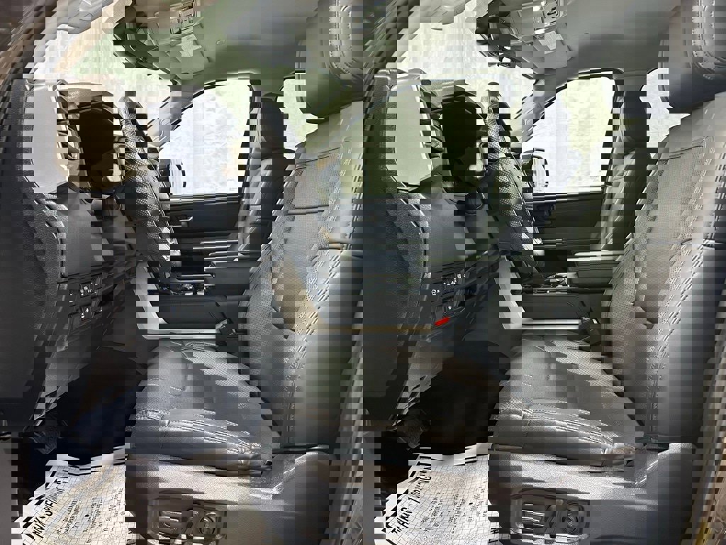 Used 2024 Toyota Tundra Limited image 16