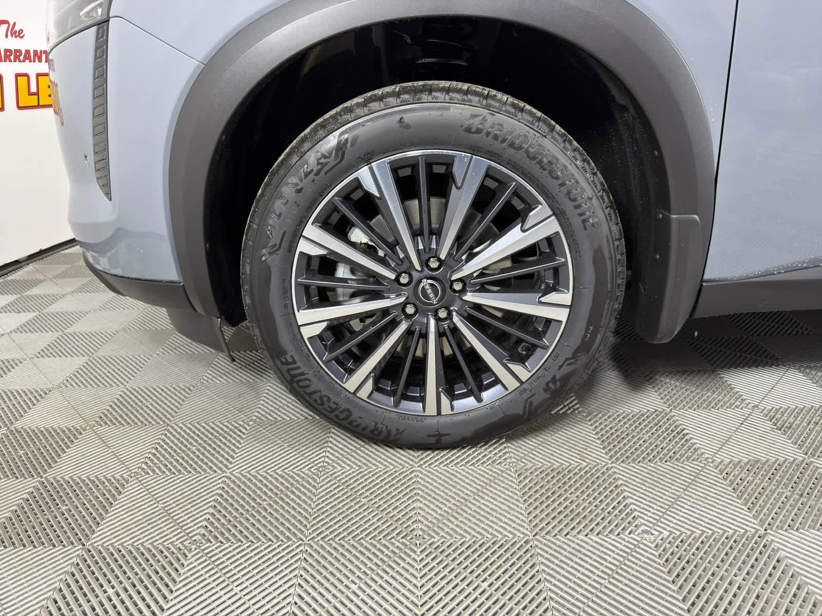 New 2026 Nissan Pathfinder Platinum image 10