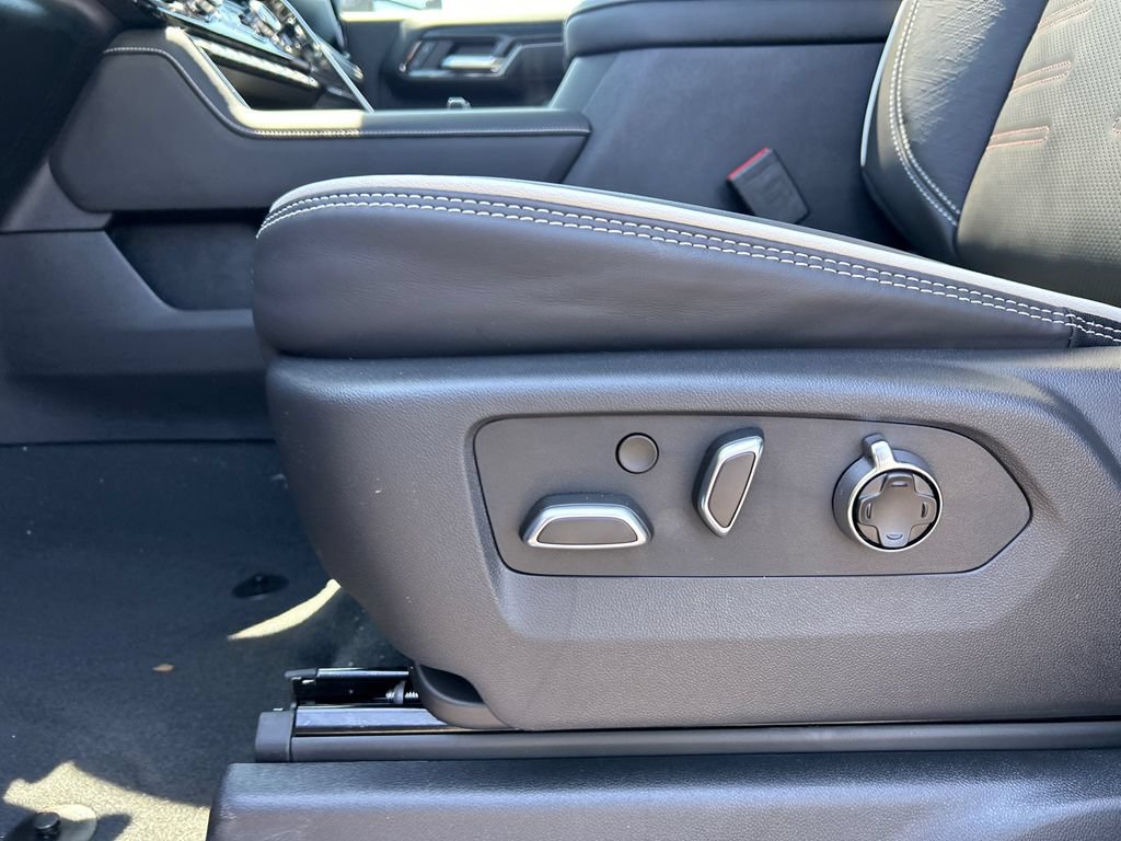 New 2026 GMC Sierra 2500 AT4X AWD/4WD image 17