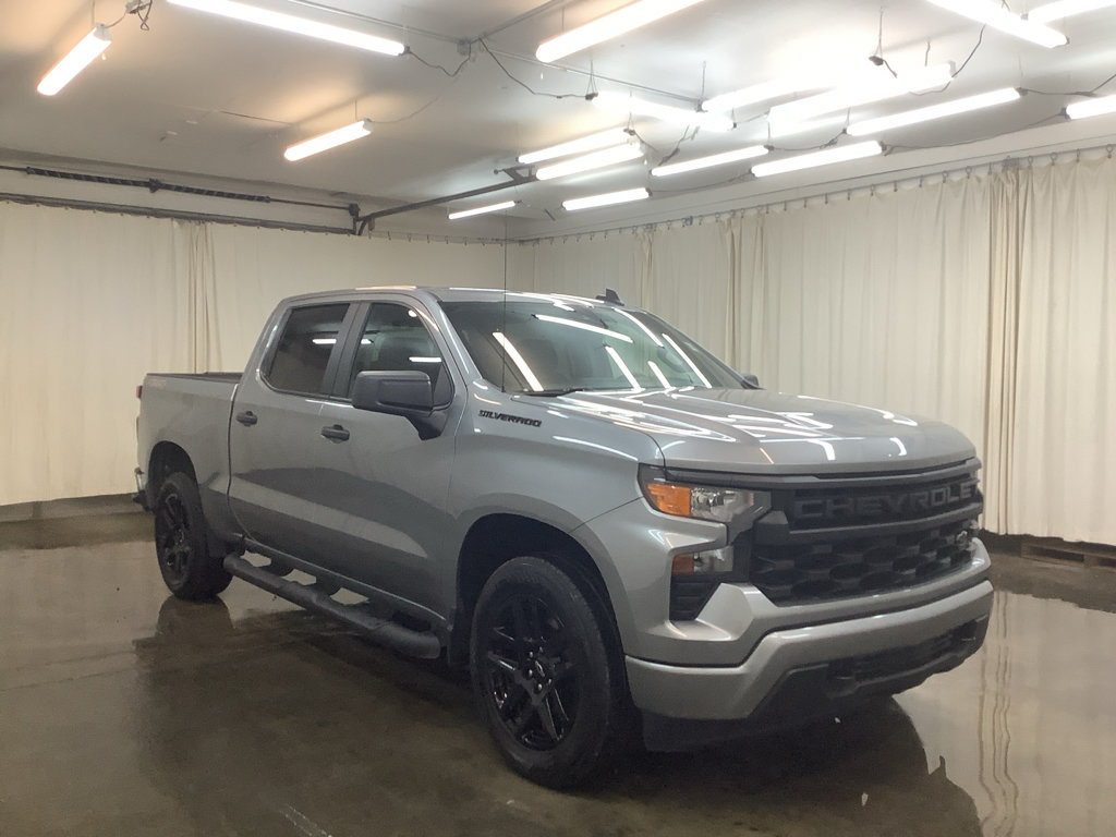 Used 2023 Chevrolet Silverado 1500 Custom w/ 2.7L Blackout Package AWD/4WD image 3