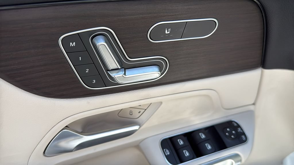 Certified 2026 Mercedes-Benz GLB 250 4MATIC image 24
